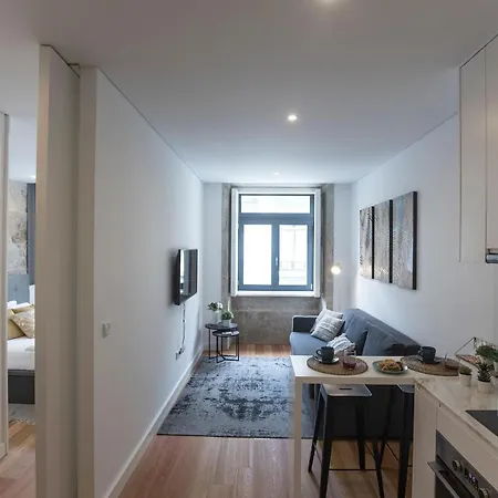 Charming And Bright Apartment Porto